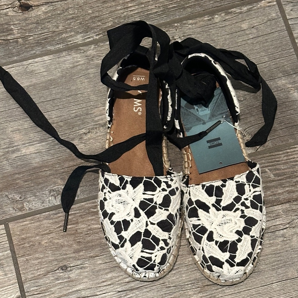 Toms Black and White Floral Lace Espadrilles